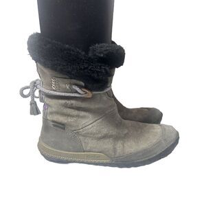 Cushe Womens Winter Rain Boots size 8 Gray Suded Waterproof Faux fur Pull On